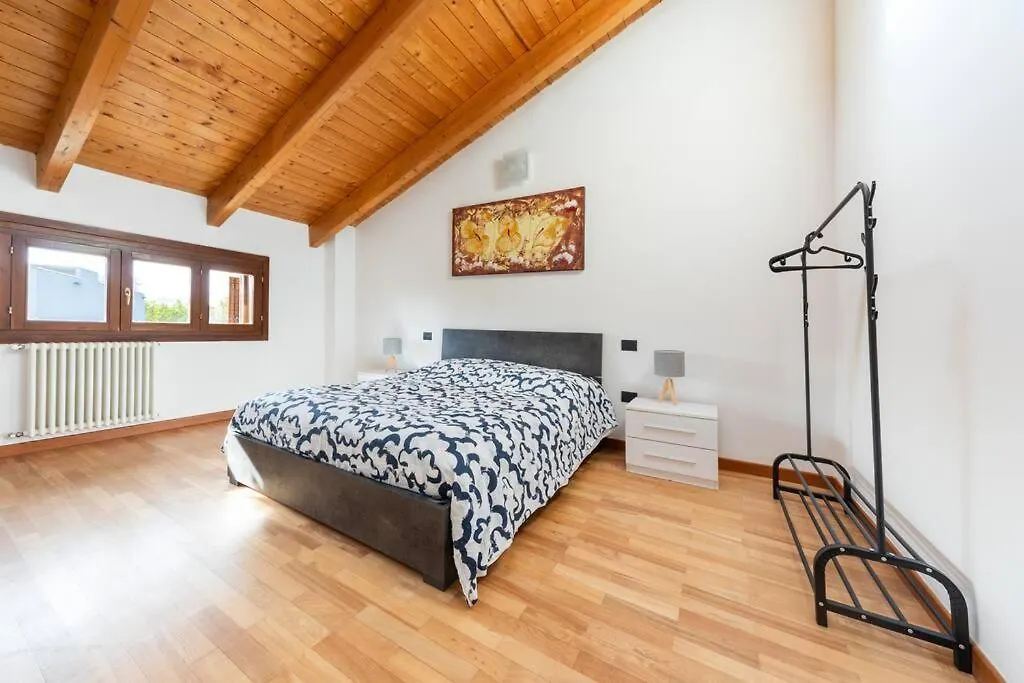 Lägenhet Appartamento Unico A Bologna Con 3 Camere E Parcheggio Gratuito