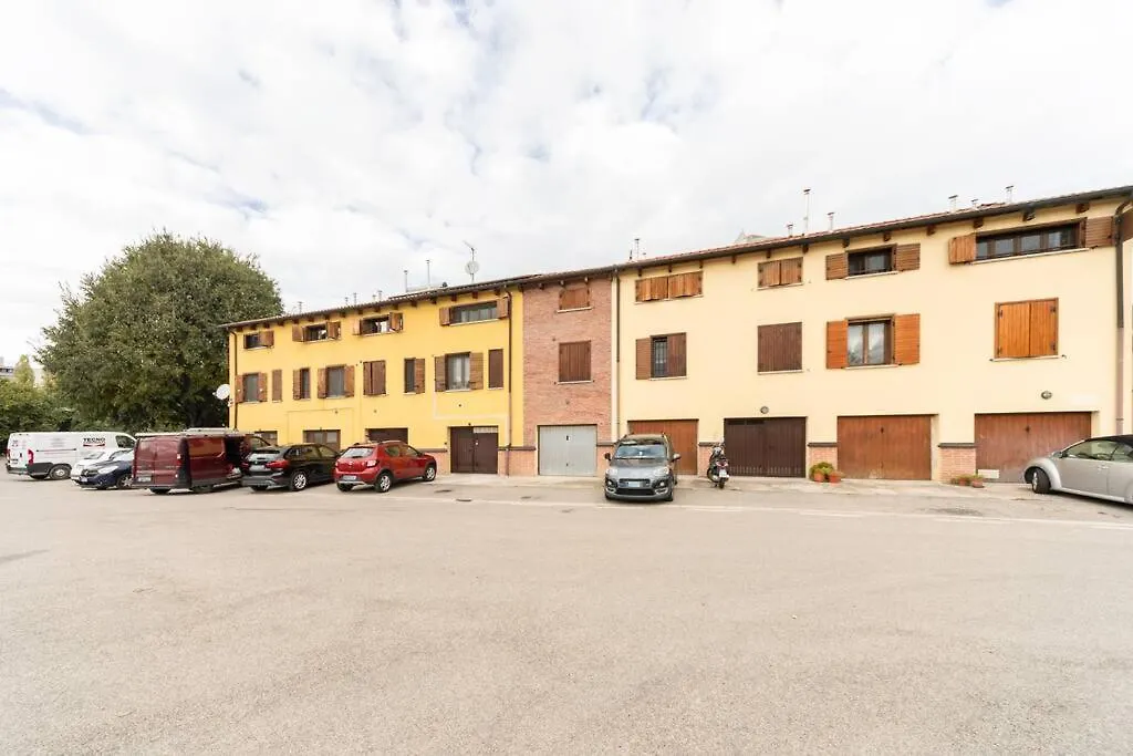 Appartamento Unico A Bologna Con 3 Camere E Parcheggio Gratuito Italien
